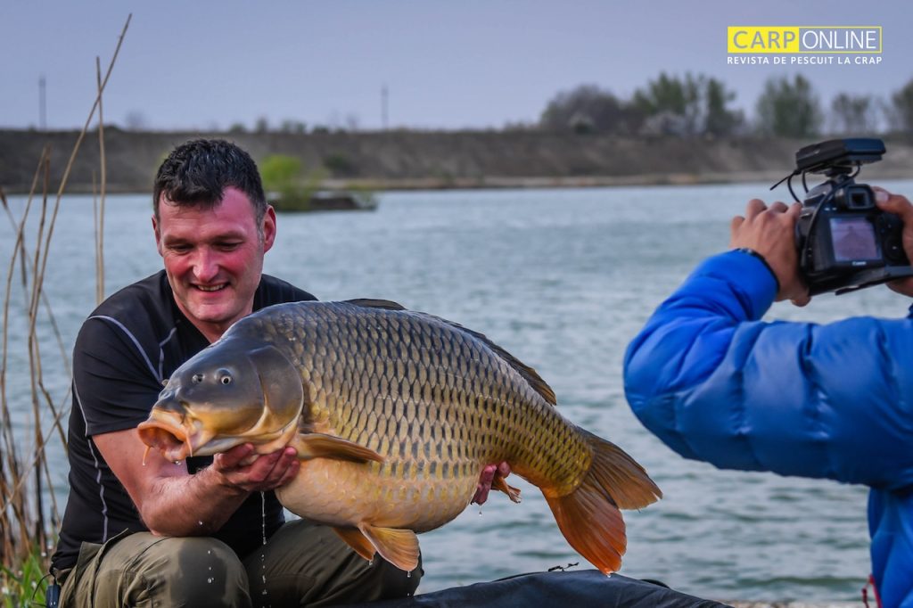 48 de ore cu Rob Hughes
